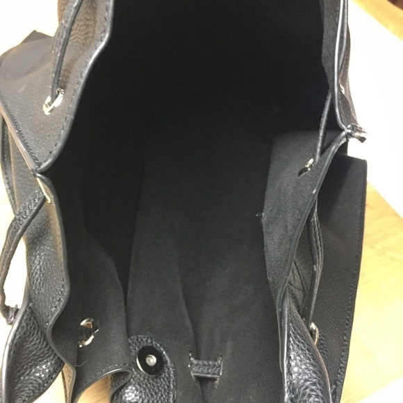 Tahari Handbag - Picture 6 of 11